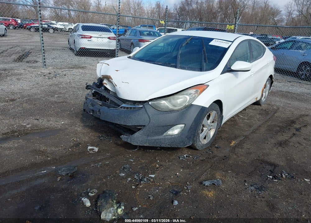 2013 HYUNDAI ELANTRA VIN: 5NPDH4AE5DH426223