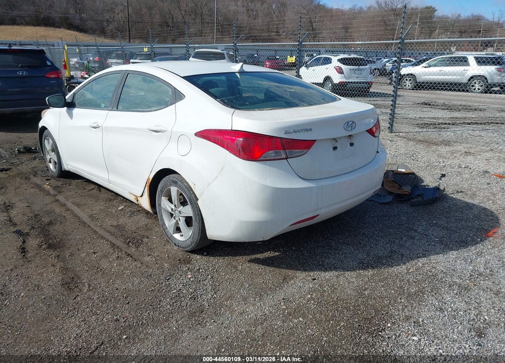 2013 HYUNDAI ELANTRA VIN: 5NPDH4AE5DH426223