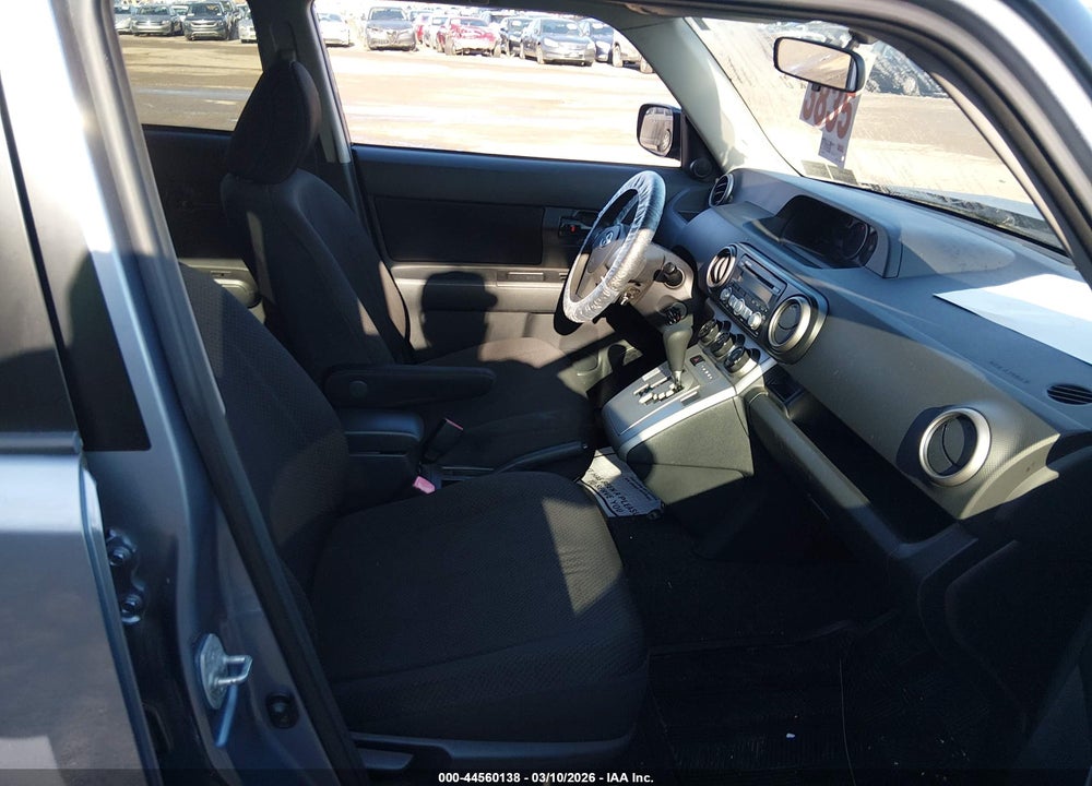 2009 SCION XB VIN: JTLKE50E791070089
