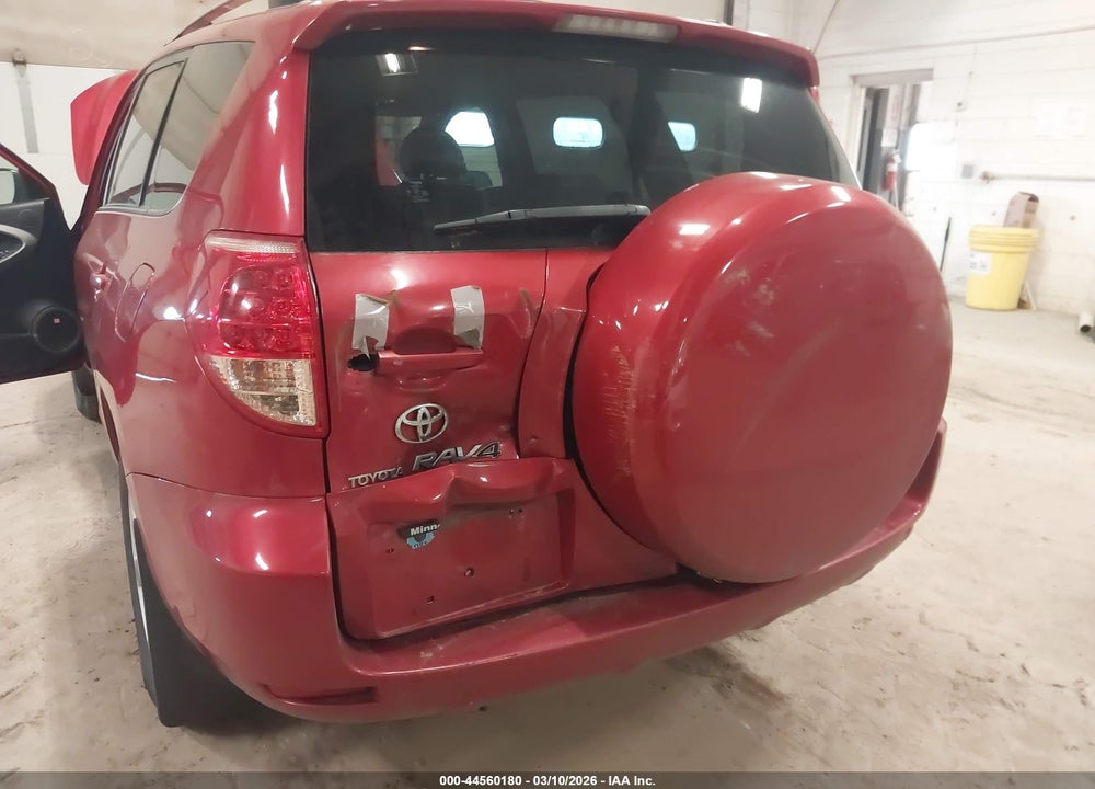 2008 TOYOTA RAV4 LIMITED VIN: JTMBD31V885187902