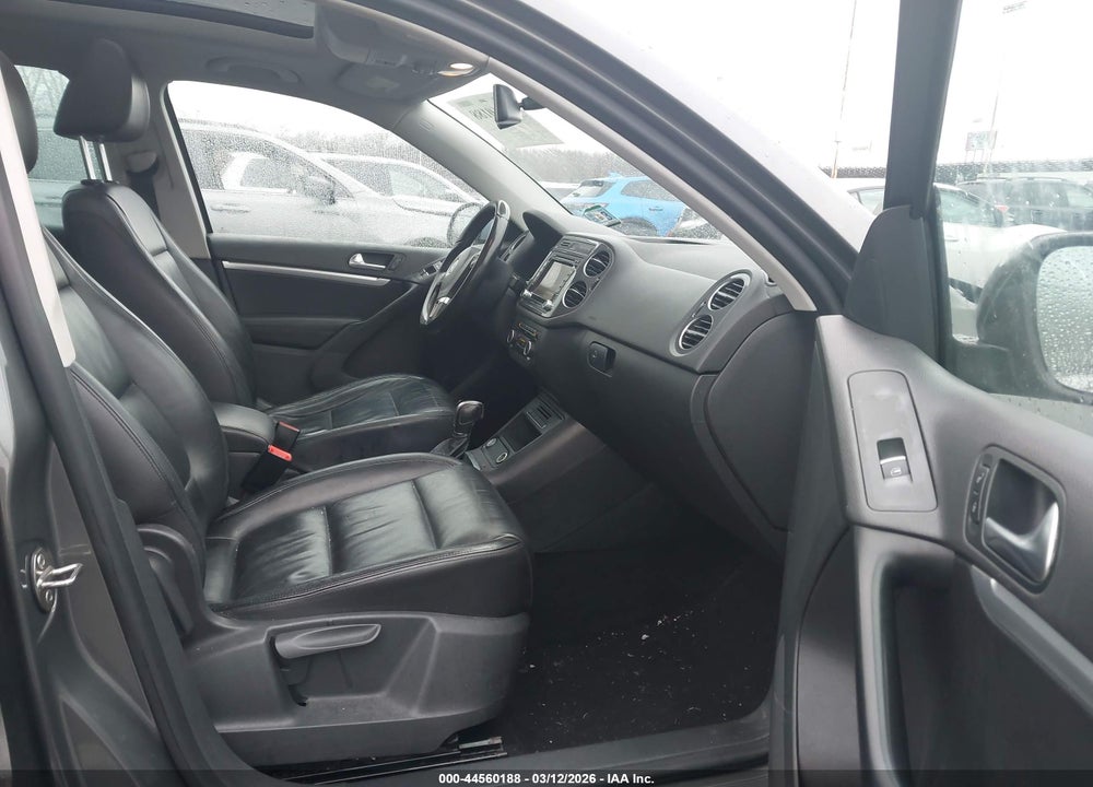 2012 VOLKSWAGEN TIGUAN S/SE/SEL VIN: WVGBV7AX9CW000641