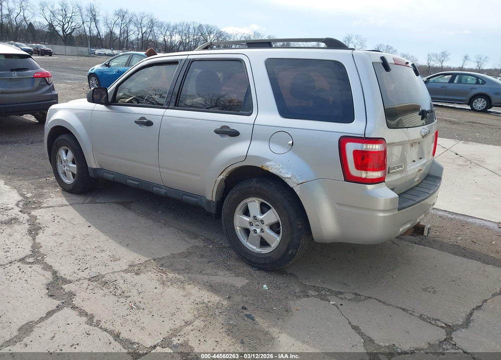 2010 FORD ESCAPE XLS VIN: 1FMCU9C76AKA61854