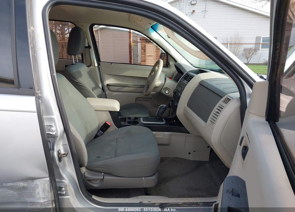 2010 FORD ESCAPE XLS VIN: 1FMCU9C76AKA61854