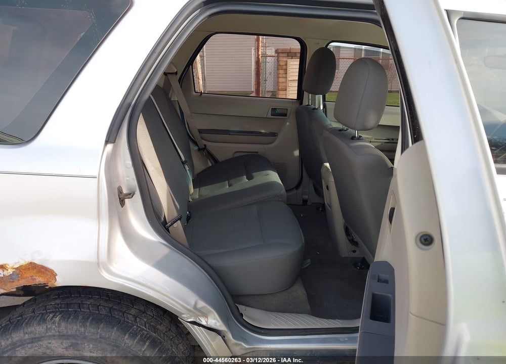 2010 FORD ESCAPE XLS VIN: 1FMCU9C76AKA61854