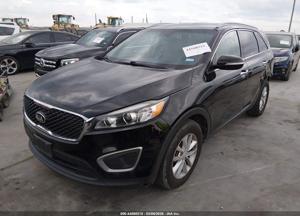 2017 KIA SORENTO 3.3L LX VIN: 5XYPG4A51HG307100