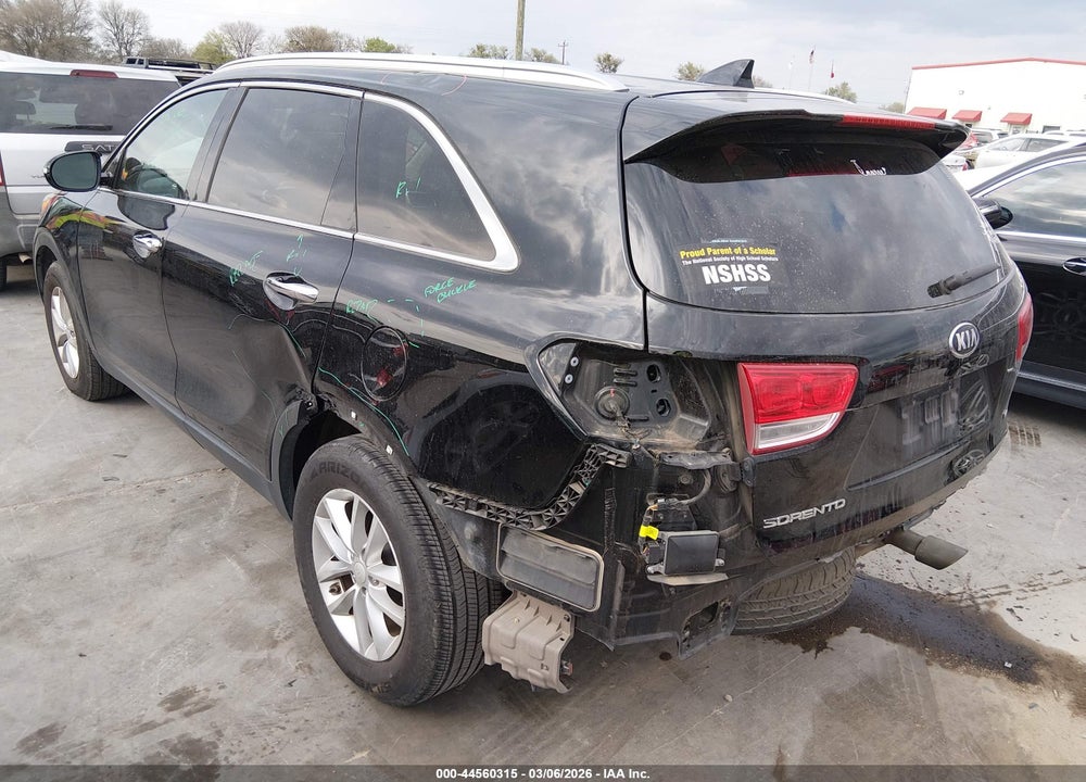 2017 KIA SORENTO 3.3L LX VIN: 5XYPG4A51HG307100