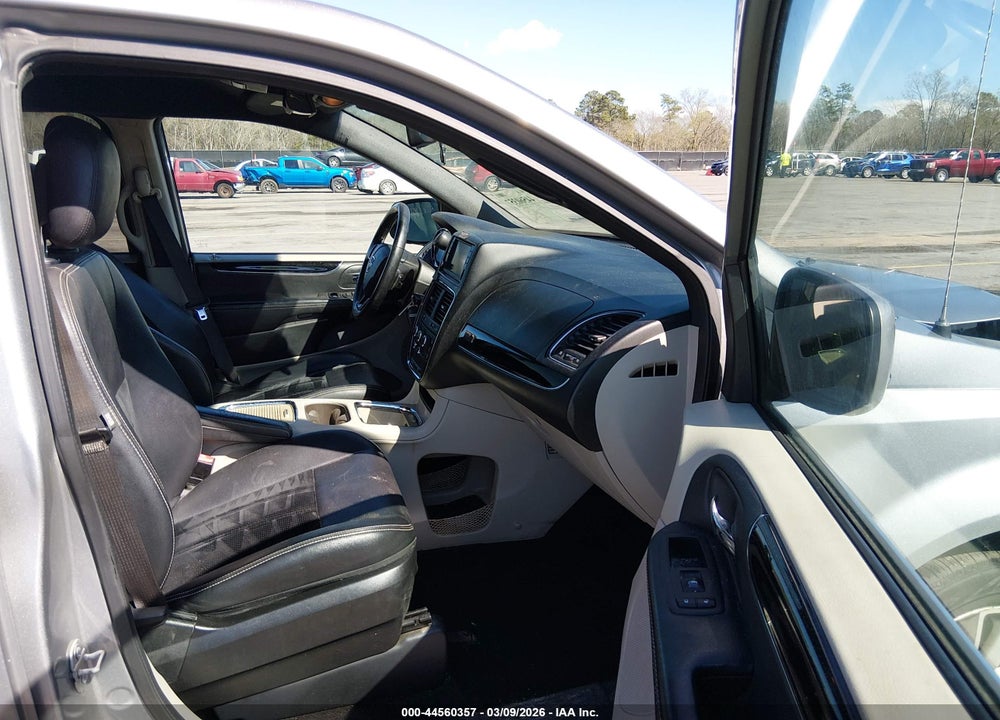 2018 DODGE GRAND CARAVAN SXT VIN: 2C4RDGCG7JR360533