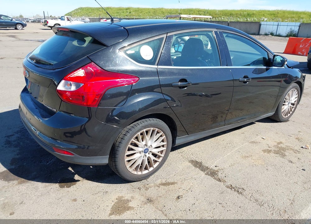 2013 FORD FOCUS TITANIUM VIN: 1FADP3N24DL301616