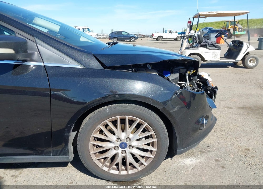 2013 FORD FOCUS TITANIUM VIN: 1FADP3N24DL301616