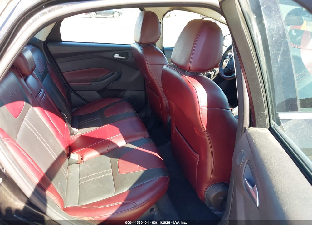 2013 FORD FOCUS TITANIUM VIN: 1FADP3N24DL301616