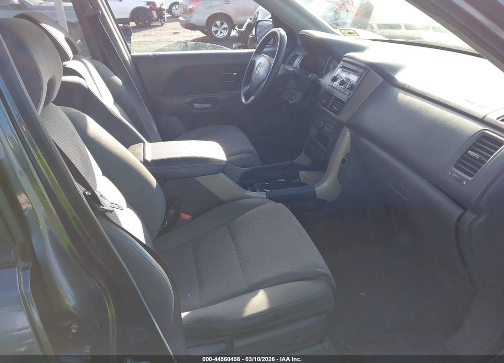 2006 HONDA PILOT EX VIN: 5FNYF18426B011686