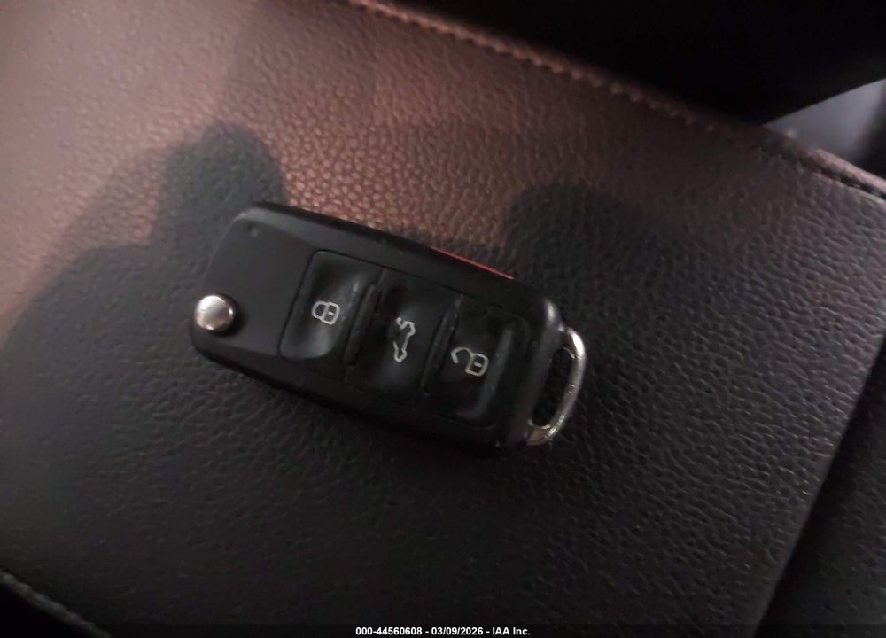 2015 VOLKSWAGEN JETTA 1.8T SE VIN: 3VWD17AJXFM315549