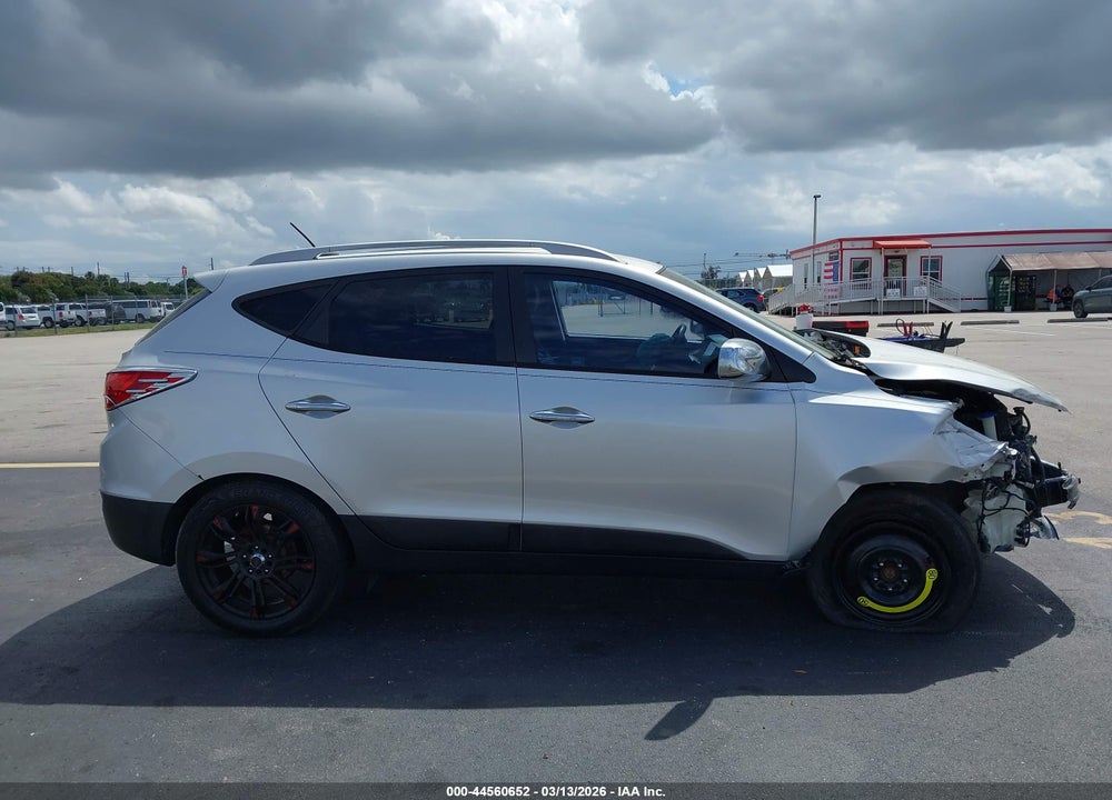 2011 HYUNDAI TUCSON GLS VIN: KM8JU3AC3BU160061