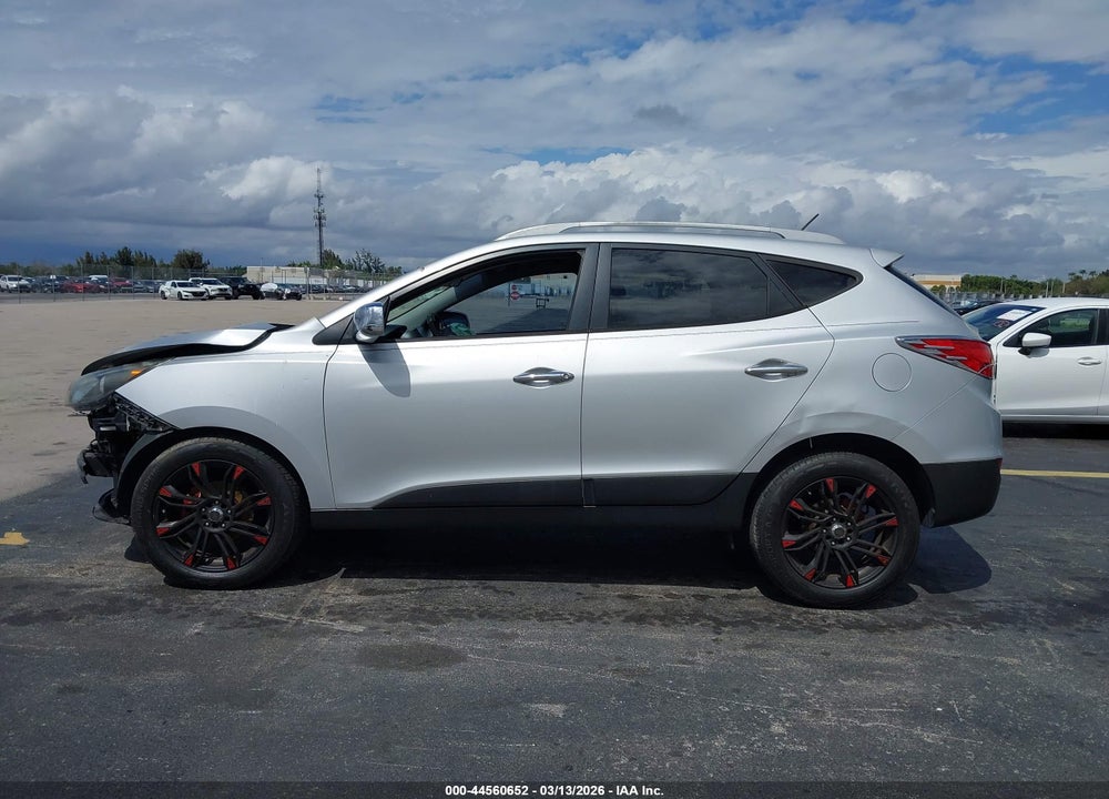 2011 HYUNDAI TUCSON GLS VIN: KM8JU3AC3BU160061