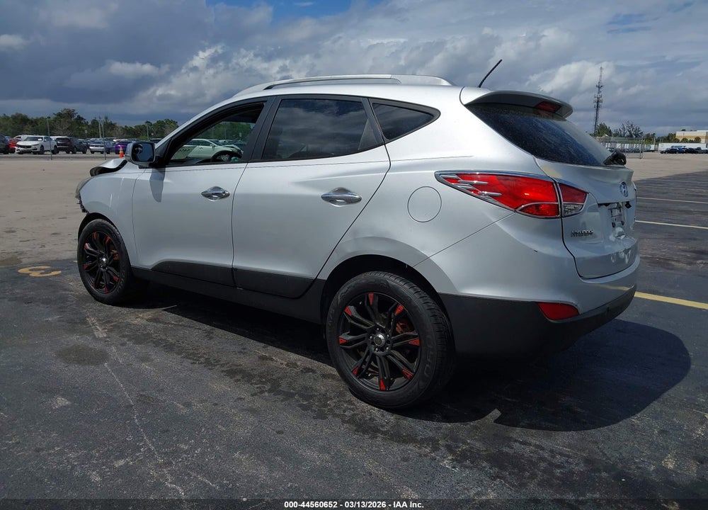 2011 HYUNDAI TUCSON GLS VIN: KM8JU3AC3BU160061