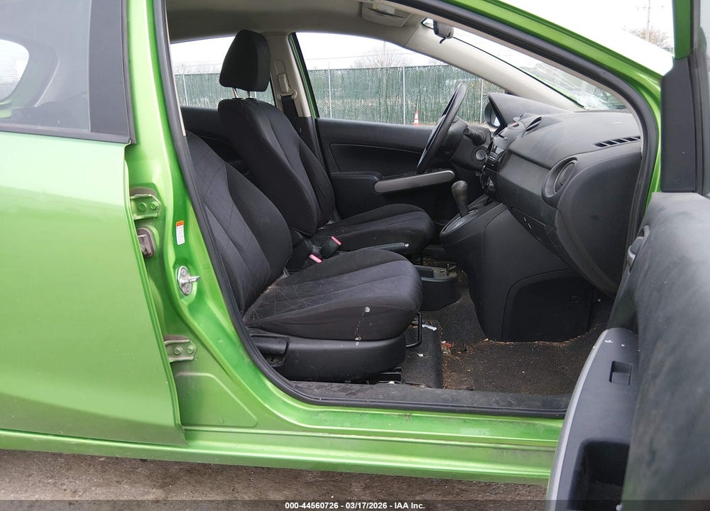 2011 MAZDA 2 SPORT VIN: JM1DE1HY2B0104222