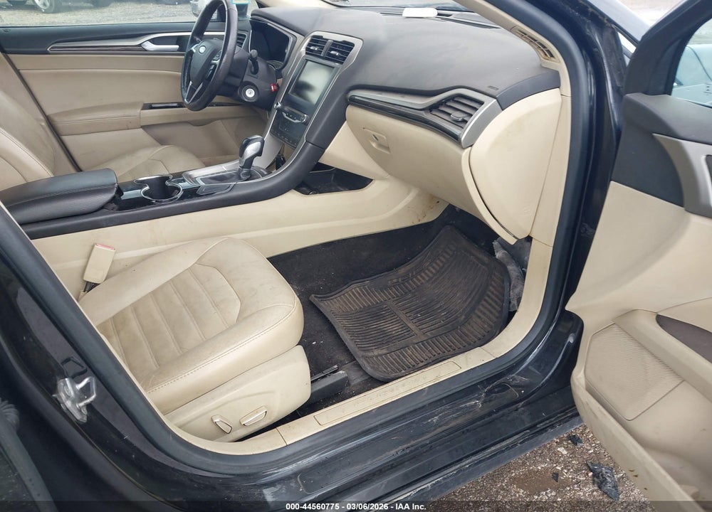2014 FORD FUSION SE VIN: 3FA6P0HD9ER290037