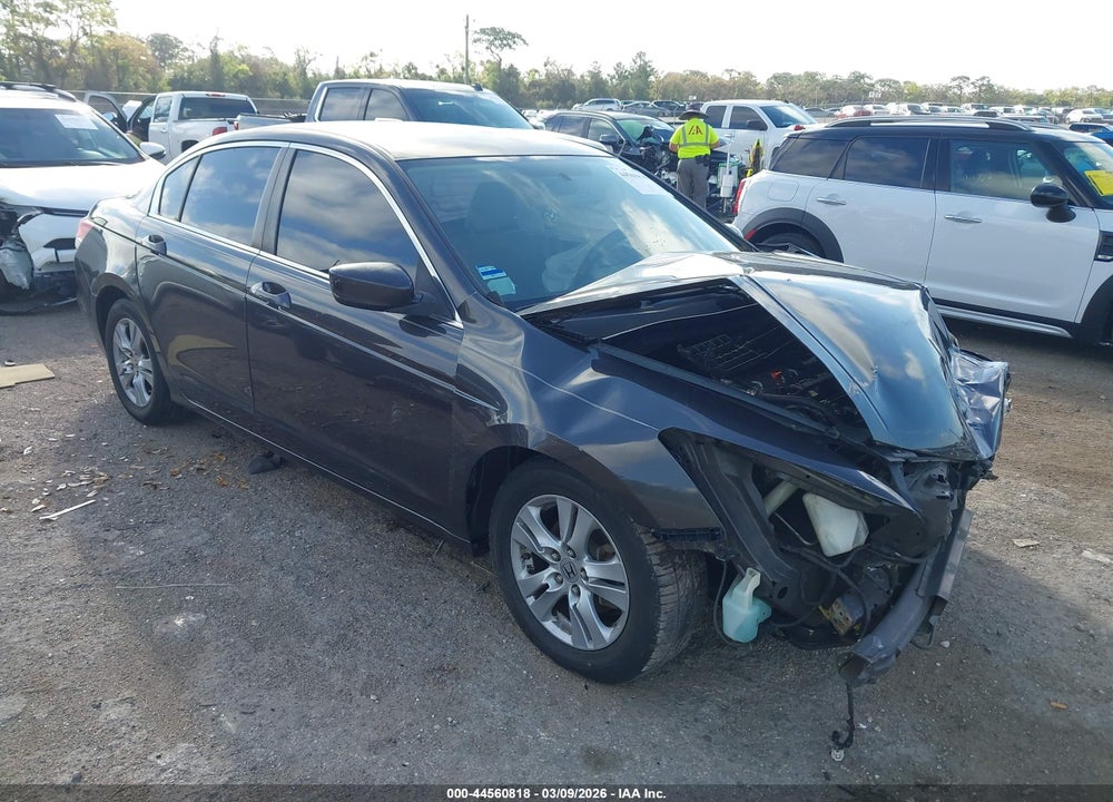 2011 HONDA ACCORD 2.4 LX-P VIN: 1HGCP2F47BA037298