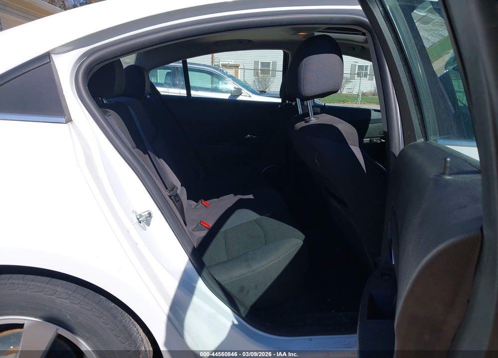 2015 CHEVROLET CRUZE 1LT AUTO VIN: 1G1PC5SB7F7299271