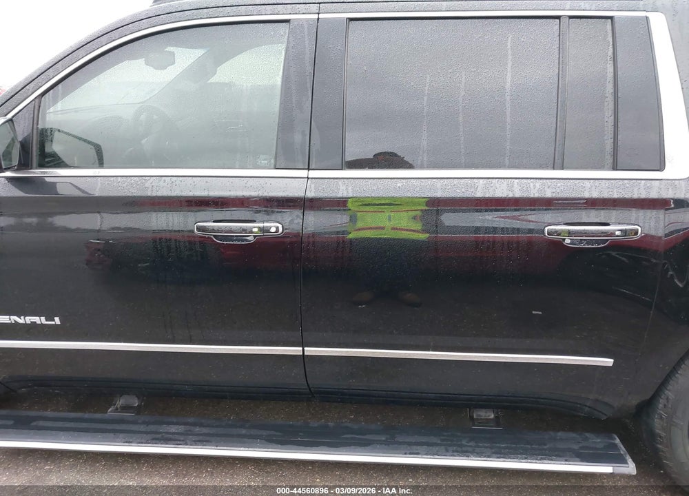 2018 GMC YUKON XL DENALI VIN: 1GKS2HKJ9JR225283