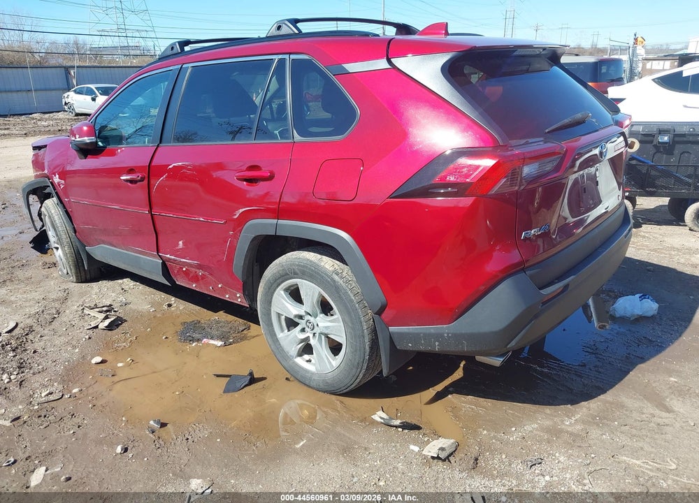 2021 TOYOTA RAV4 XLE VIN: 2T3W1RFV3MW167260