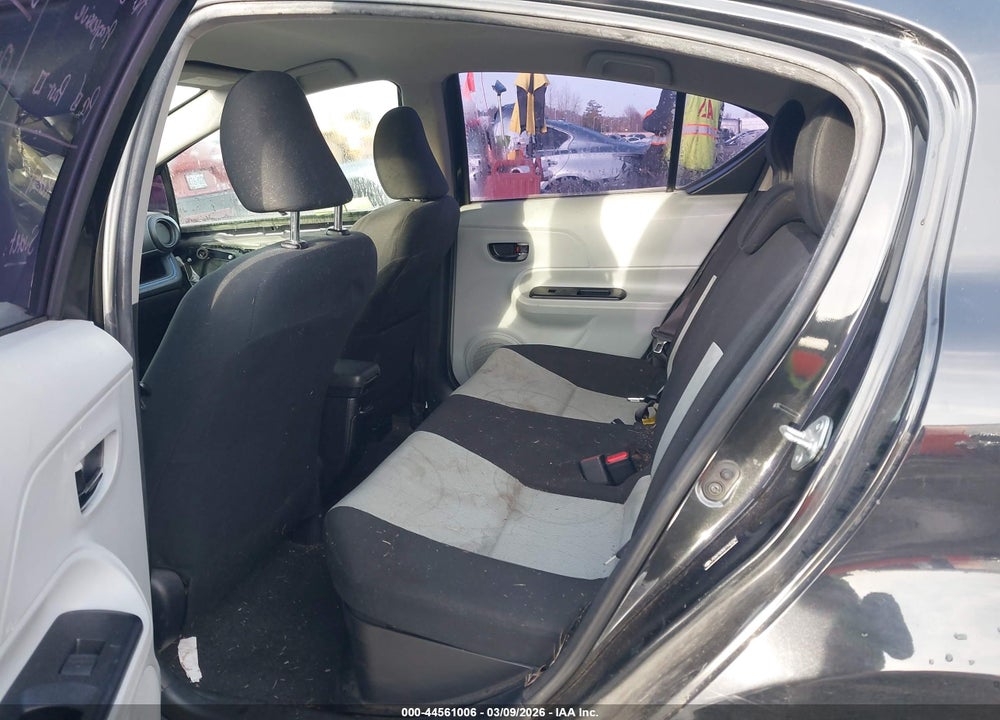 2013 TOYOTA PRIUS C TWO VIN: JTDKDTB30D1542334