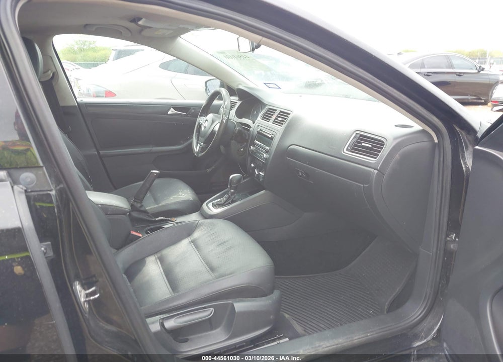 2012 VOLKSWAGEN JETTA 2.5L SE VIN: 3VWDX7AJXCM340283