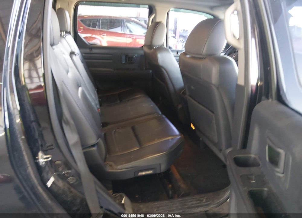 2013 HONDA RIDGELINE RTL VIN: 5FPYK1F58DB005886