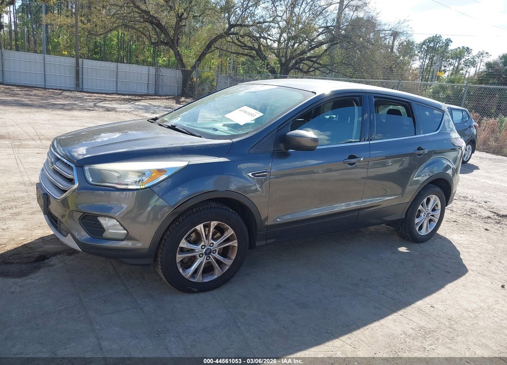 2017 FORD ESCAPE SE VIN: 1FMCU9GD8HUB37184