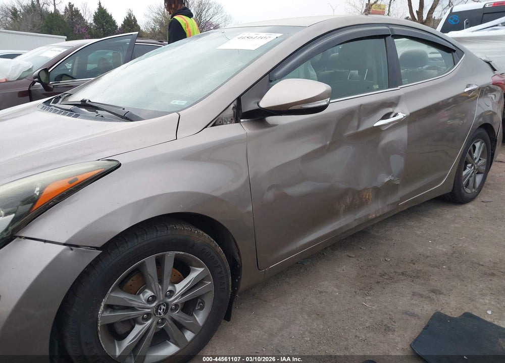 2015 HYUNDAI ELANTRA VIN: 5NPDH4AE1FH608794