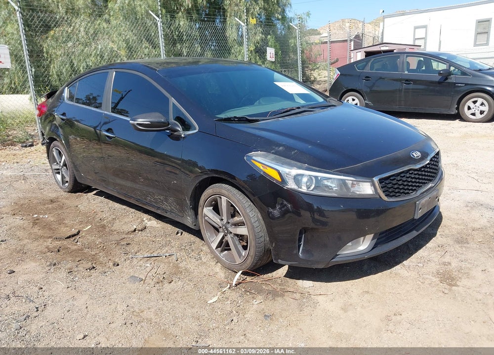 2018 KIA FORTE EX VIN: 3KPFL4A89JE199975