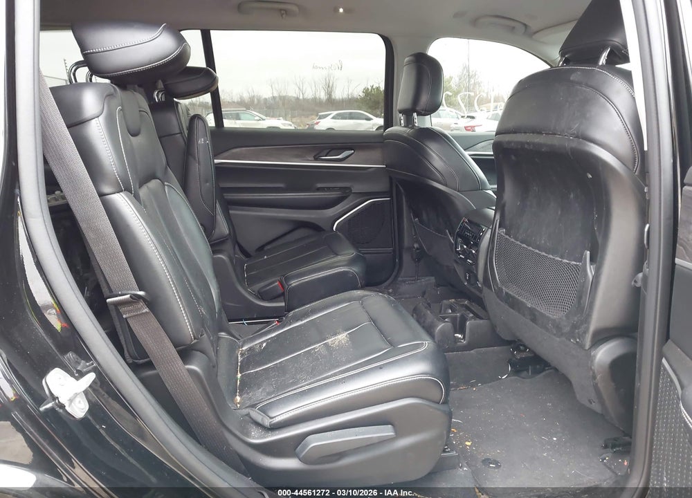 2021 JEEP GRAND CHEROKEE L LIMITED 4X4 VIN: 1C4RJKBG5M8142037