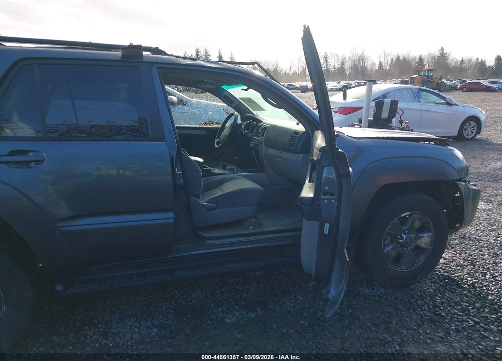 2005 TOYOTA 4RUNNER SR5 V6 VIN: JTEBU14R250059498