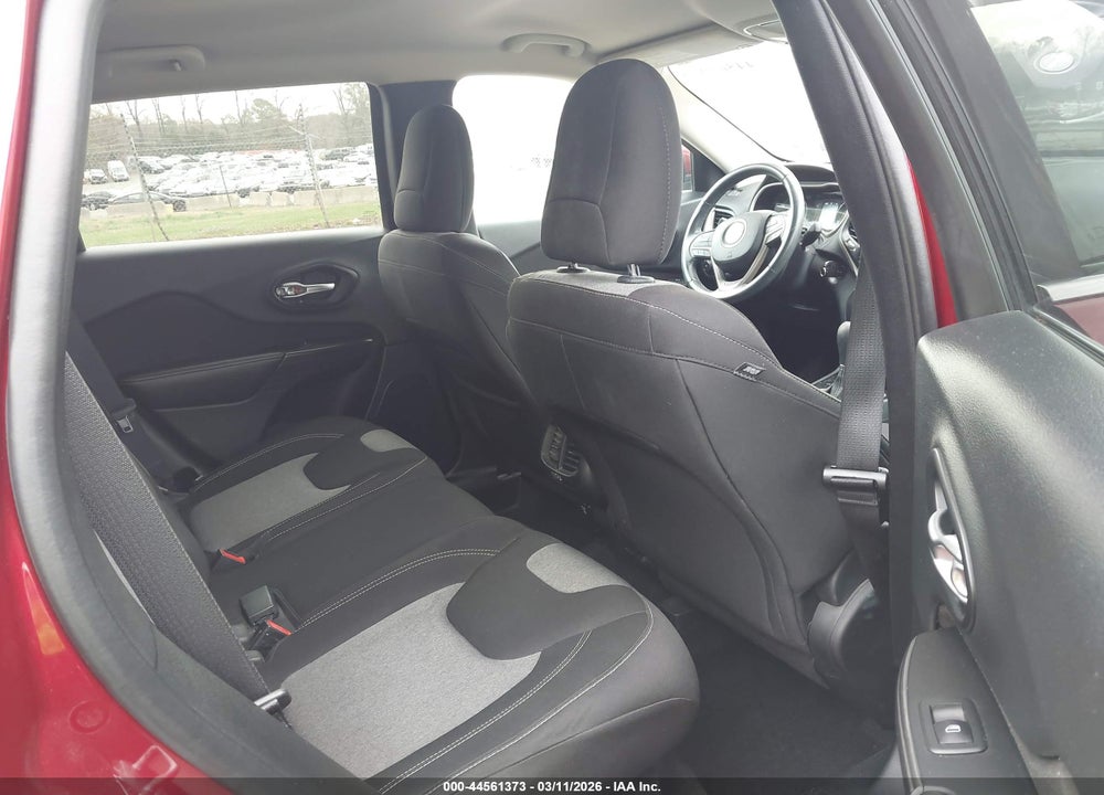 2014 JEEP CHEROKEE LATITUDE VIN: 1C4PJMCB8EW193762
