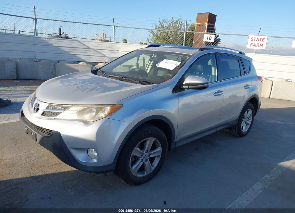2013 TOYOTA RAV4 XLE VIN: JTMRFREV1DD011750