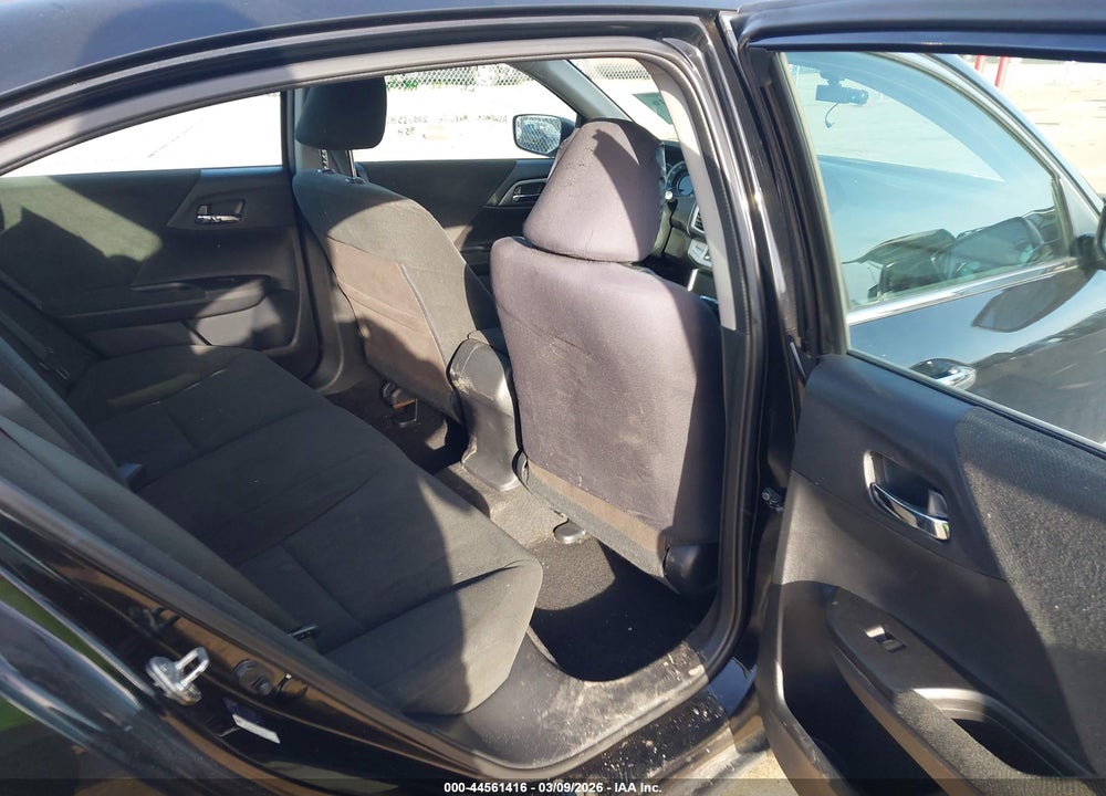 2013 HONDA ACCORD LX VIN: 1HGCR2F32DA189218