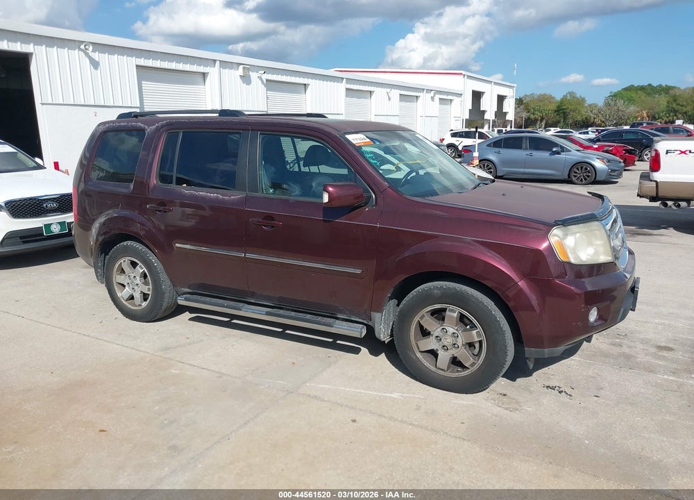 2010 HONDA PILOT TOURING VIN: 5FNYF4H82AB001527