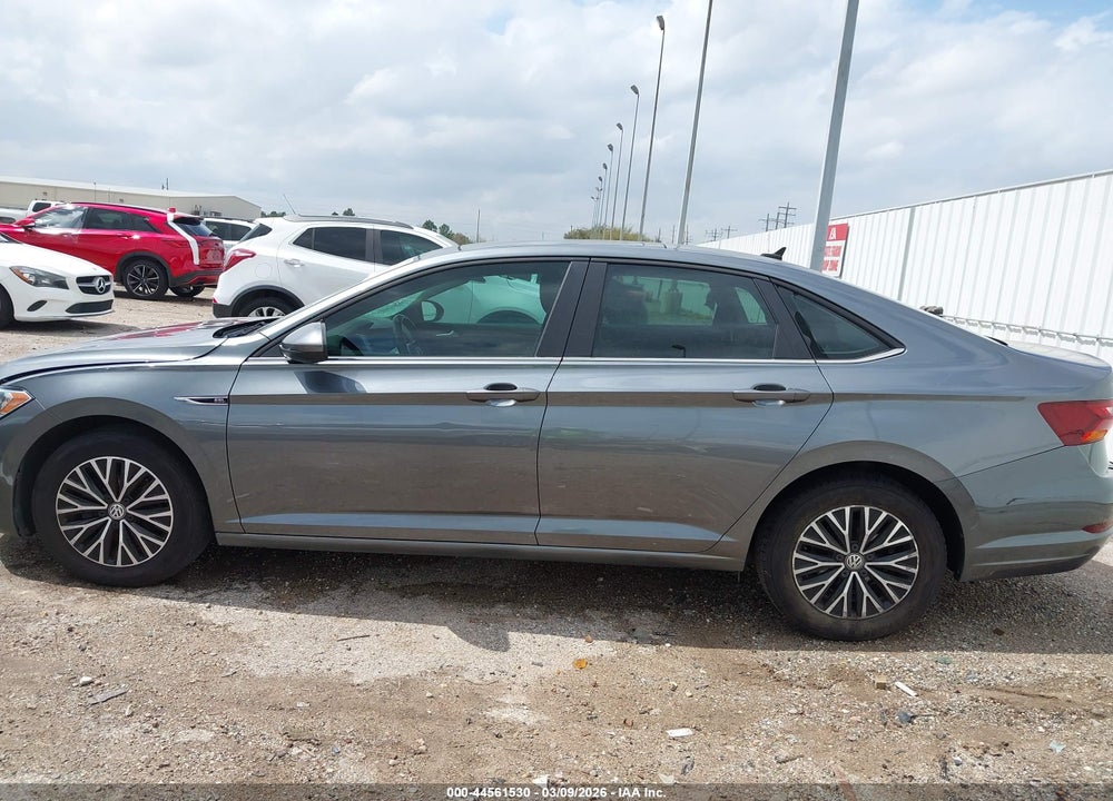 2019 VOLKSWAGEN JETTA 1.4T SEL VIN: 3VWE57BU4KM106173