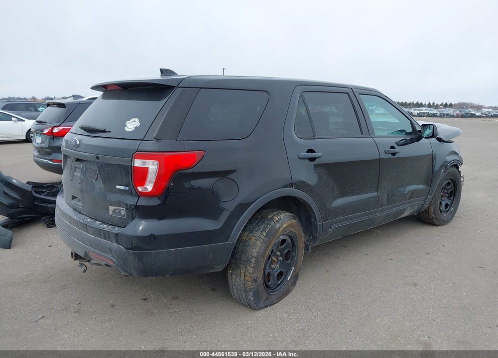 2016 FORD UTILITY POLICE INTERCEPTOR VIN: 1FM5K8AR8GGA28735