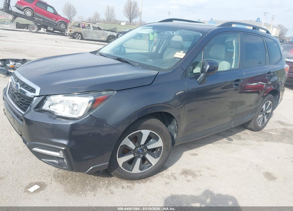 2017 SUBARU FORESTER 2.5I PREMIUM VIN: JF2SJAGC4HH584607