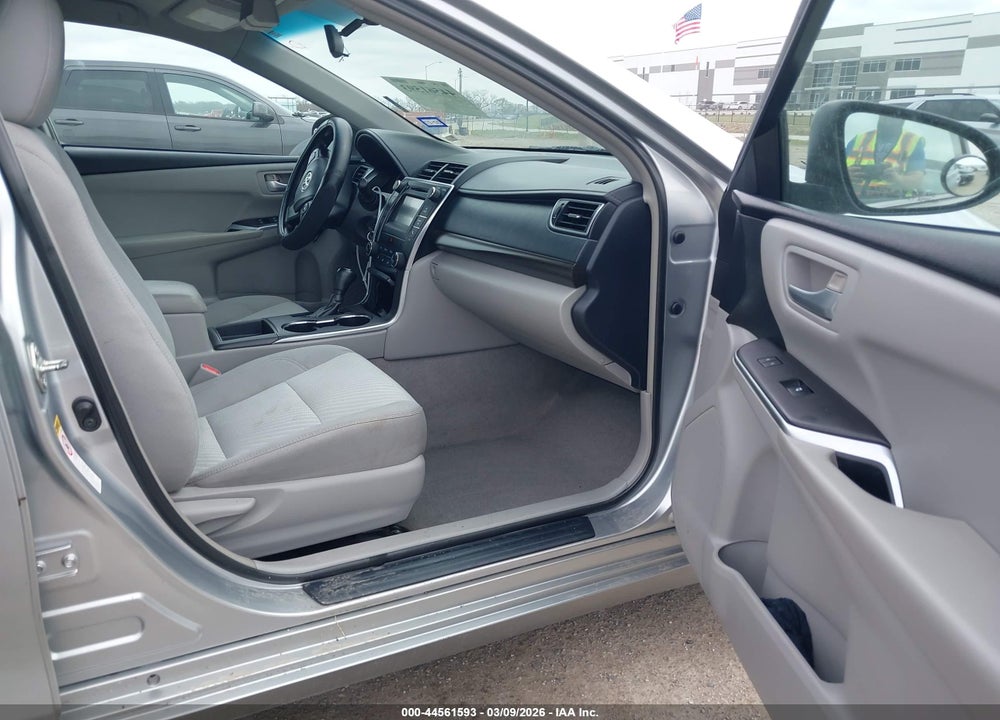 2016 TOYOTA CAMRY LE VIN: 4T1BF1FK8GU121959