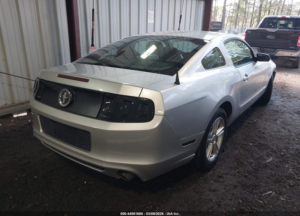 2014 FORD MUSTANG V6 VIN: 1ZVBP8AM6E5214163