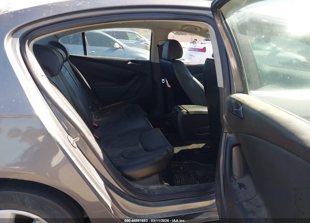 2007 VOLKSWAGEN PASSAT 2.0T VIN: WVWGK73C07P084250