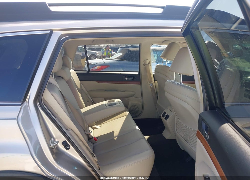 2014 SUBARU OUTBACK 2.5I LIMITED VIN: 4S4BRCLC0E3264777