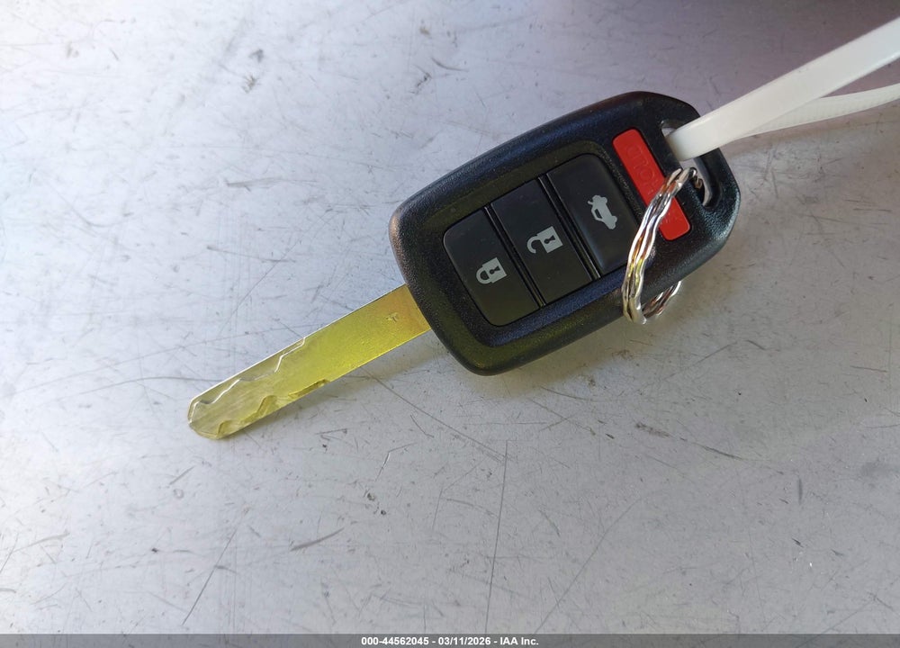 2018 HONDA CIVIC LX VIN: 2HGFC2F53JH608920