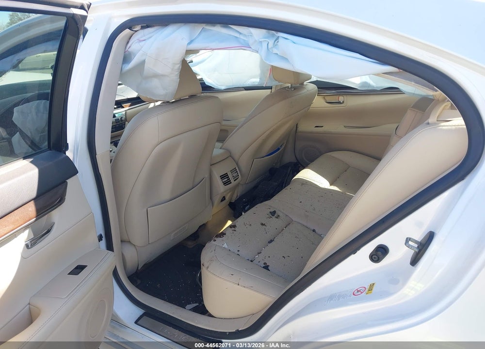 2014 LEXUS ES 350 VIN: JTHBK1GG3E2127492