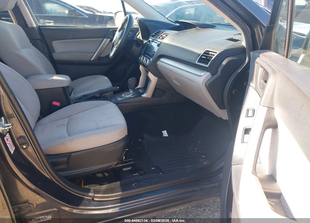 2017 SUBARU FORESTER 2.5I PREMIUM VIN: JF2SJAGCXHH419693