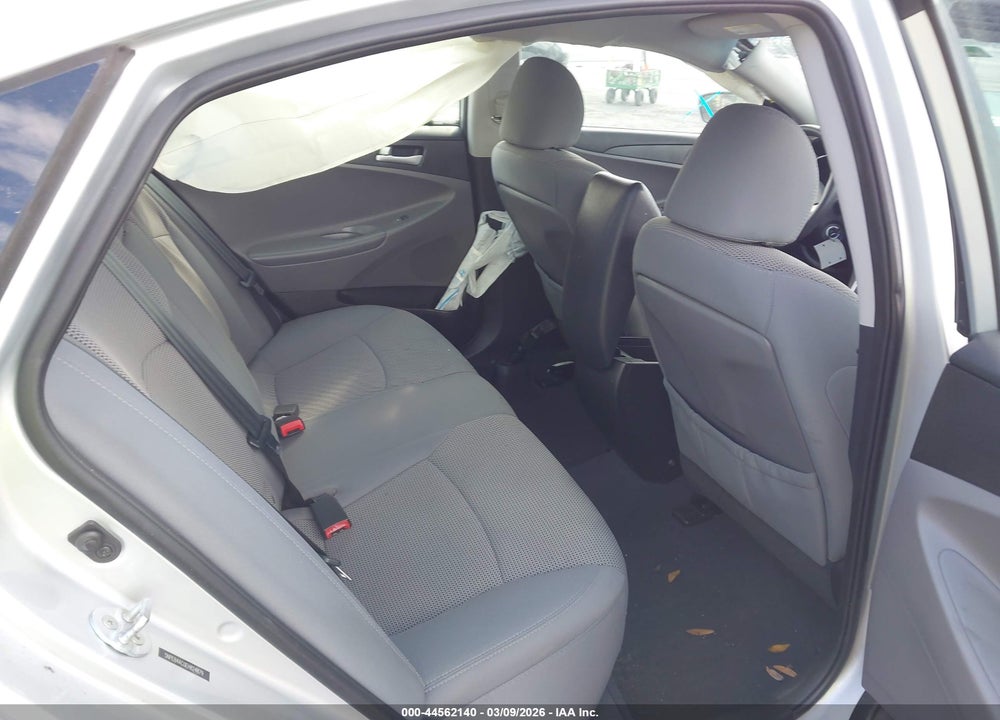 2014 HYUNDAI SONATA GLS VIN: 5NPEB4AC0EH824879