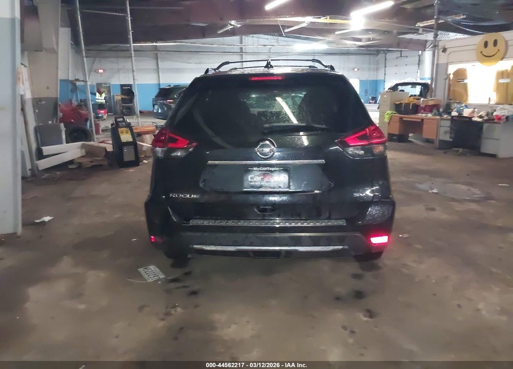 2017 NISSAN ROGUE SV VIN: 5N1AT2MTXHC802234