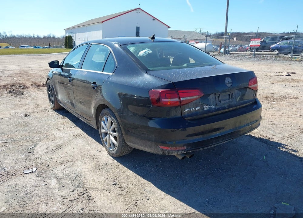 2017 VOLKSWAGEN JETTA 1.4T SE VIN: 3VWB67AJ2HM341588